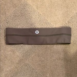 Green lulu lemon headband